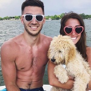 Meet your Posher, Max